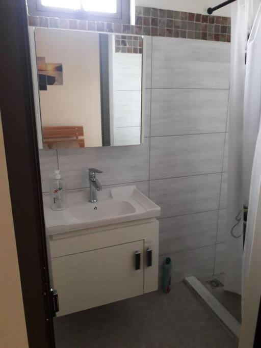 Apartment Arc En Ciel 1 - 3 Bedrooms Private *